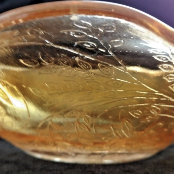 Elegant Glassware Depression Era 10" Swirled Bowl 10" wide x 3 1/2" deep - Picture 2 of 5